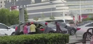 遼寧遭暴雨侵襲致城市內(nèi)澇 緊急轉(zhuǎn)移12萬(wàn)人