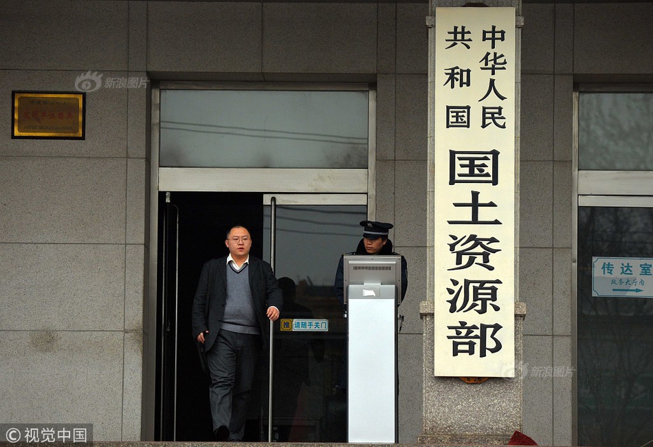 貴州?。阂灾悄芨咝щ娋W為主的電網投資完成20億元左右