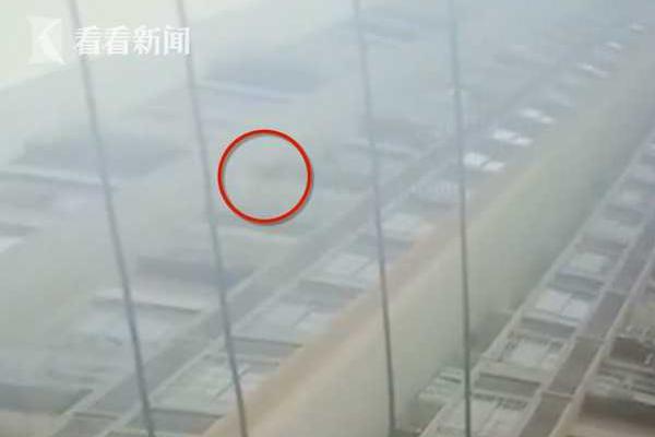 全國最大海纜施工船“啟帆19號” 下水
