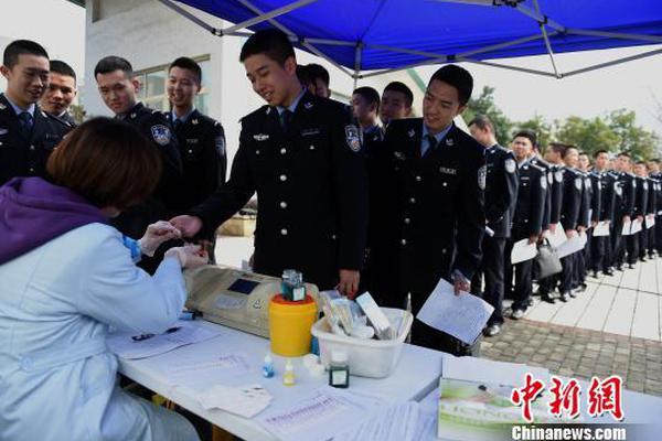 相約大潤發(fā)，汰漬與海清邀您新年把愛帶回家