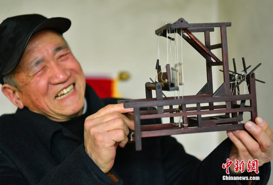菜市場眾商販價格為什么會統(tǒng)一？難到他們會一起開會研究嗎？